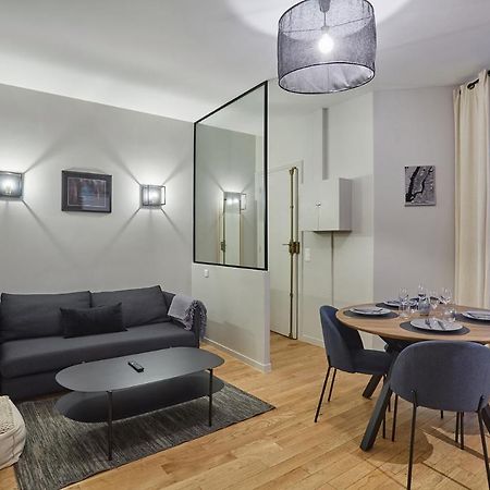 Apartment Center Of Paris By Studio Prestige Bagian luar foto