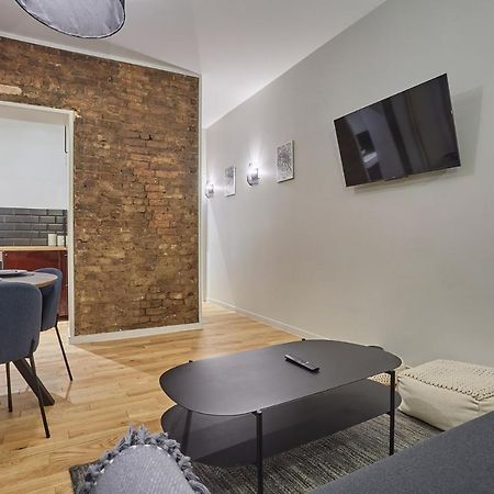 Apartment Center Of Paris By Studio Prestige Bagian luar foto