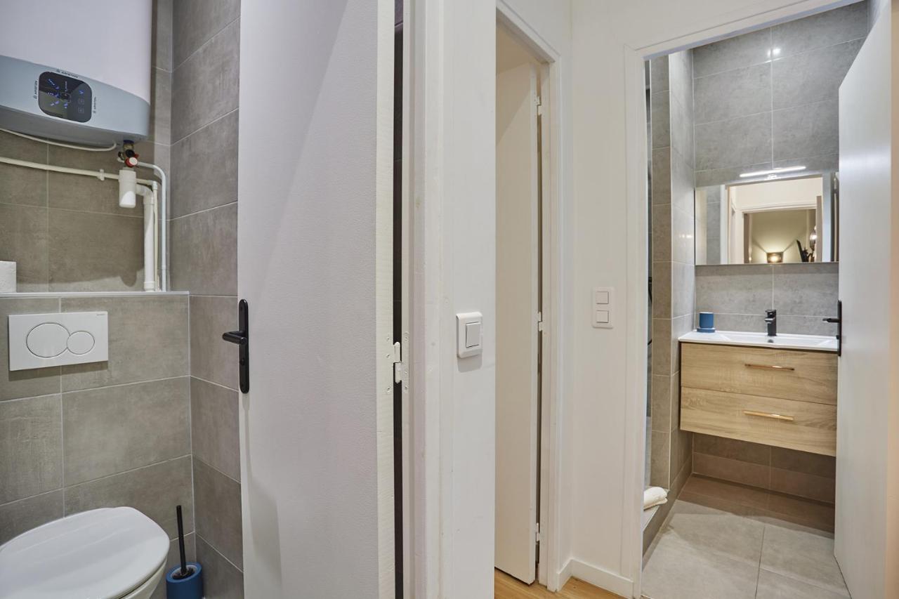 Apartment Center Of Paris By Studio Prestige Bagian luar foto