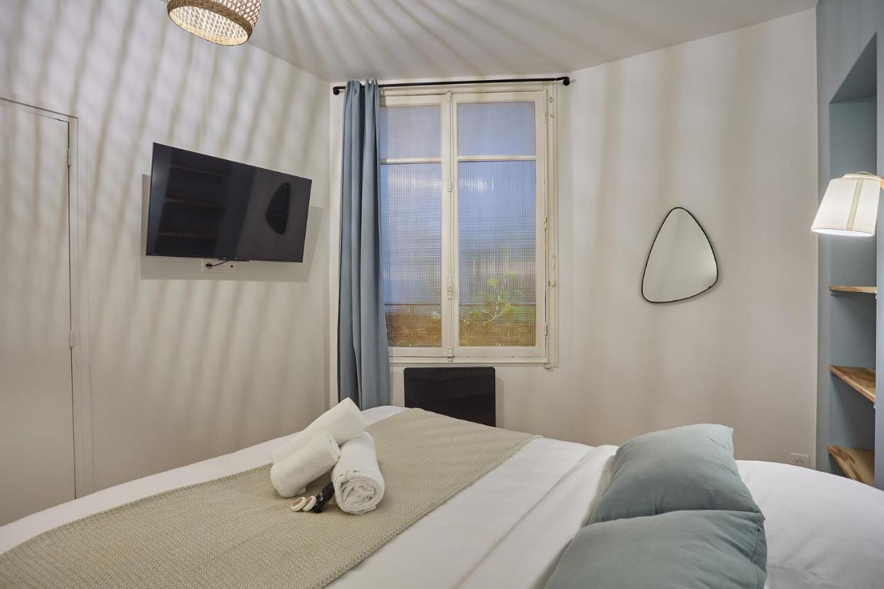 Apartment Center Of Paris By Studio Prestige Bagian luar foto