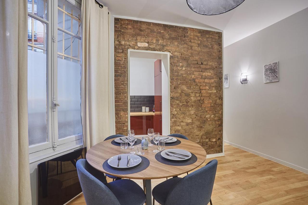 Apartment Center Of Paris By Studio Prestige Bagian luar foto
