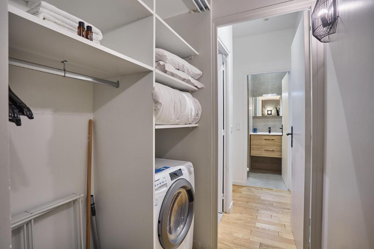 Apartment Center Of Paris By Studio Prestige Bagian luar foto